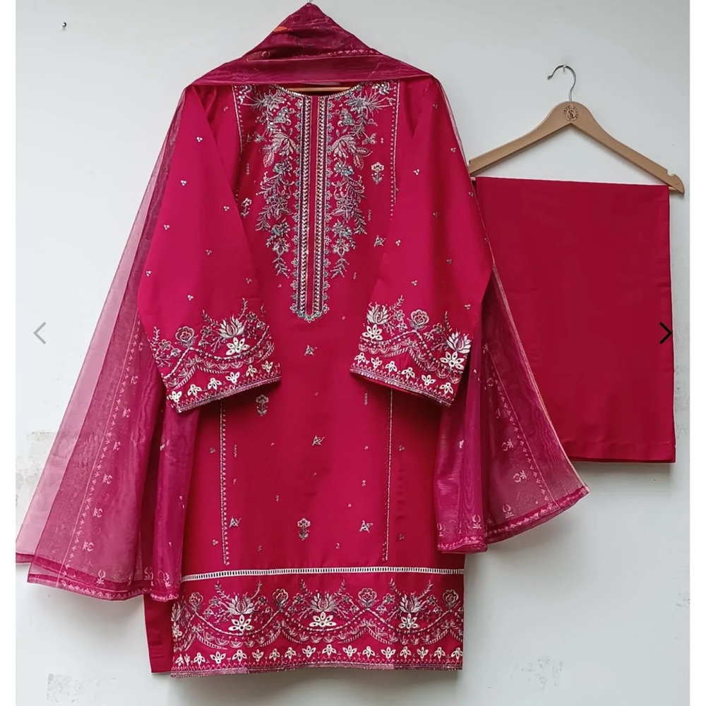 Category: 3Pc, Shirt, Trouser, Khadi Net Dupatta